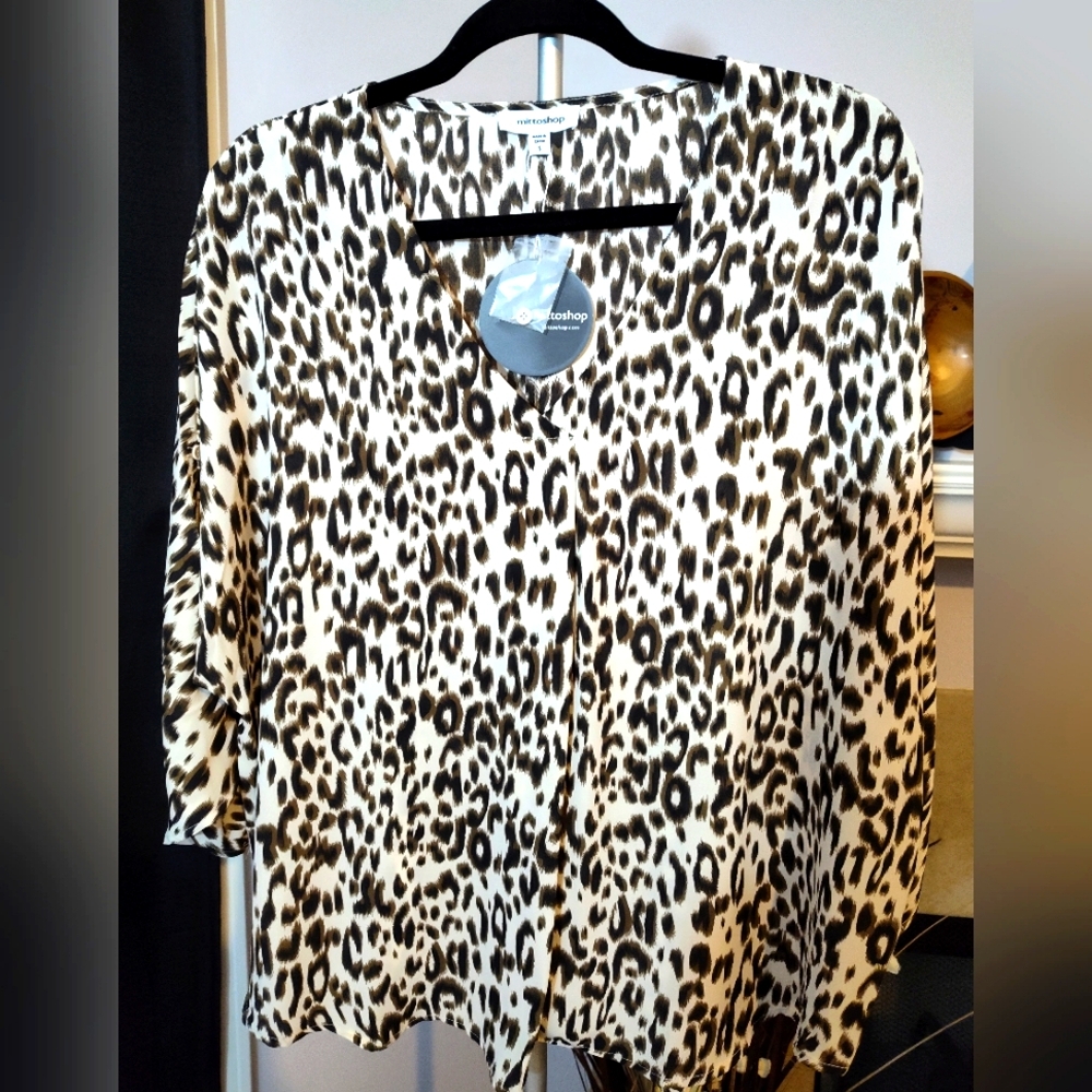 mittoshop NWT size "S" Leopard print Blouse 100% Polyester